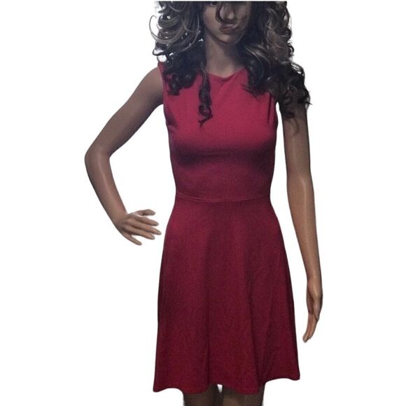 Twentytees Red Cut Out Dress Small Women's NWT - Picture 12 of 14